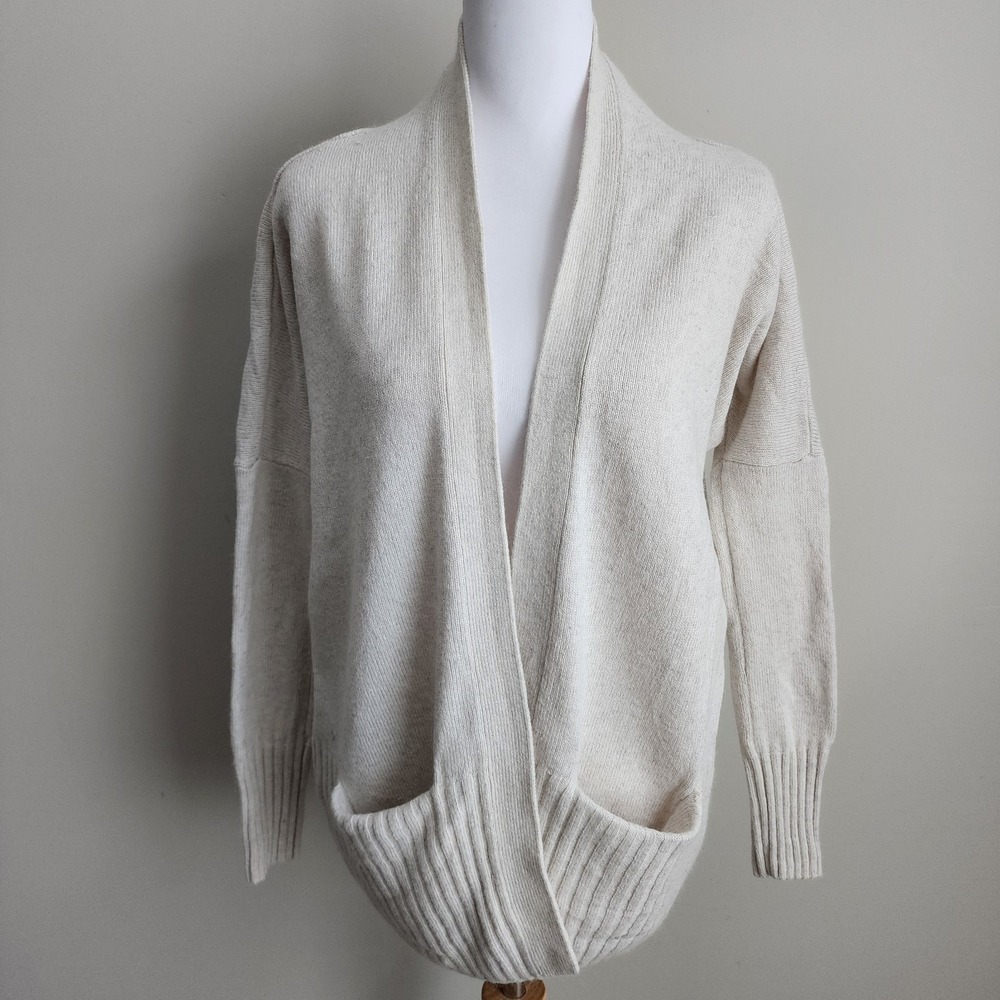 Talula Aritzia Lenox Cardigan Womens XS Ivory Angora‎ Cashmere Blend Knit Luxury